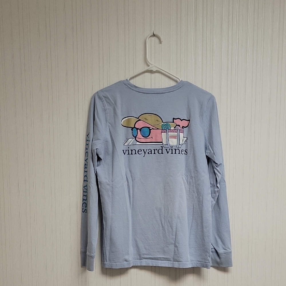 Vineyard Vines Women's Light Blue Graphic Long Sleeve Tee, Medium Cotton